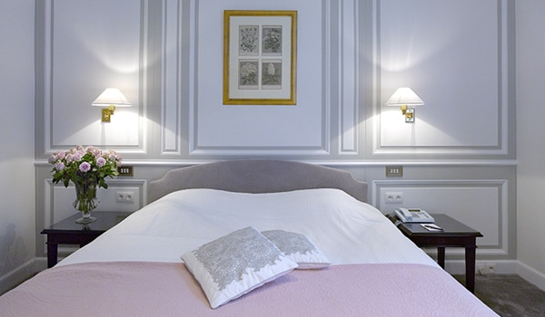 Hotel Damier guestroom