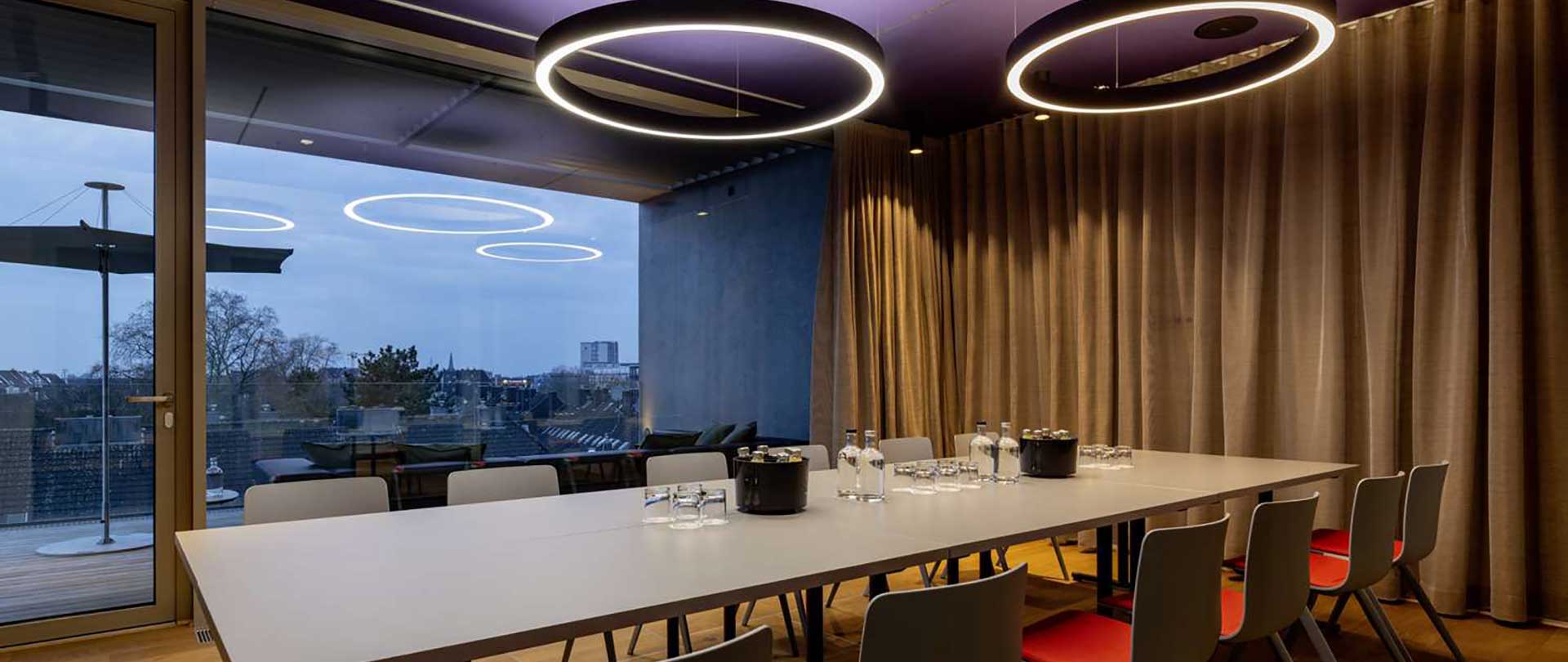 b'mine Dusseldorf meeting room