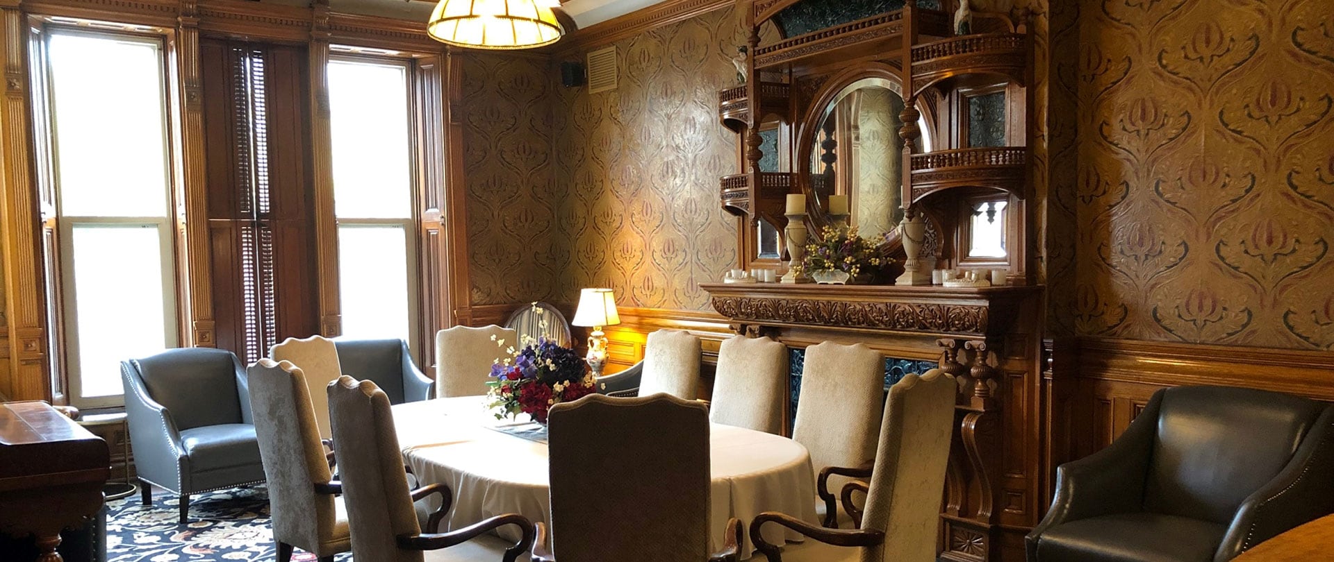 The Drawing Room - Idlewyld Inn & Spa